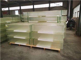 U kujulised klaaspaneelid